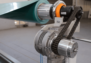 Robusta cizalla 650x450 Esbelt Automatic Slitter- traction system.